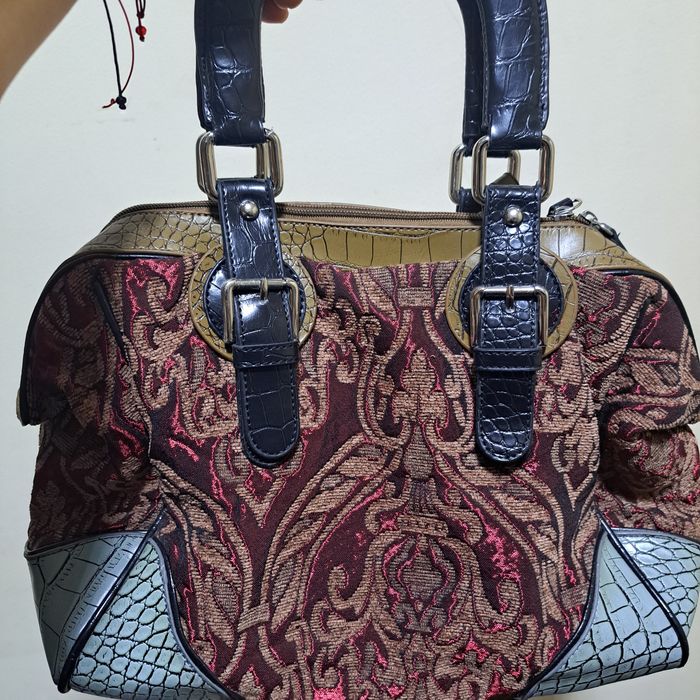 Geanta de umăr, frumoasă