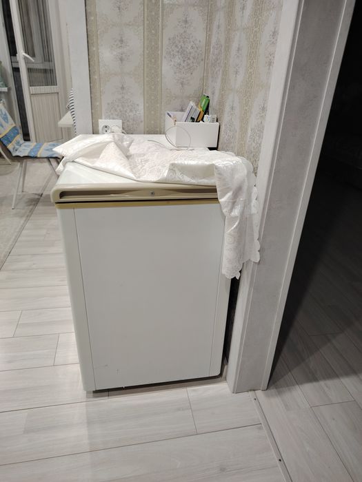 Продам морозильную камеру