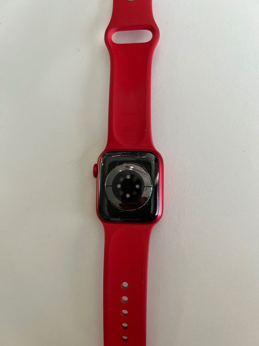 Смарт часовник Apple Watch 6, 40mm + зарядно