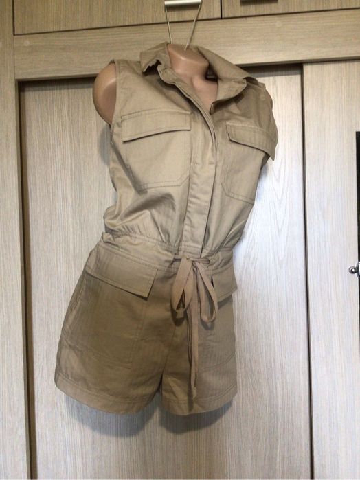 Комбинезон для стройной девушки