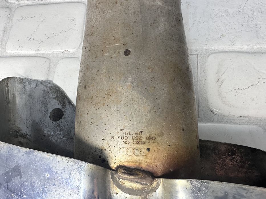 Накрайници Ауспуси AUDI Q7 4M 4M0253681M 4M0253682M