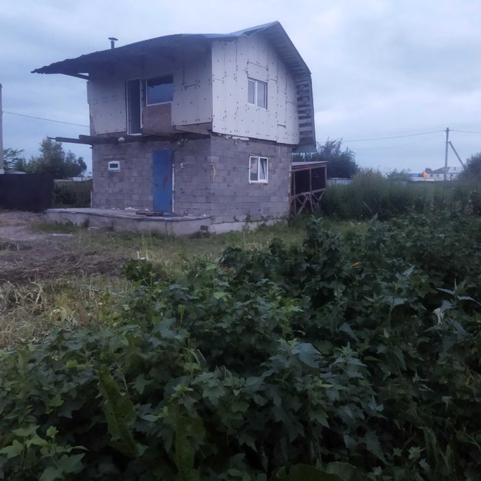 Продам дачный участок с домом.