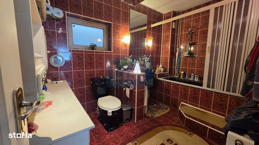 Vilă spațioasă aproape de centru | 259mp | Piața Mică