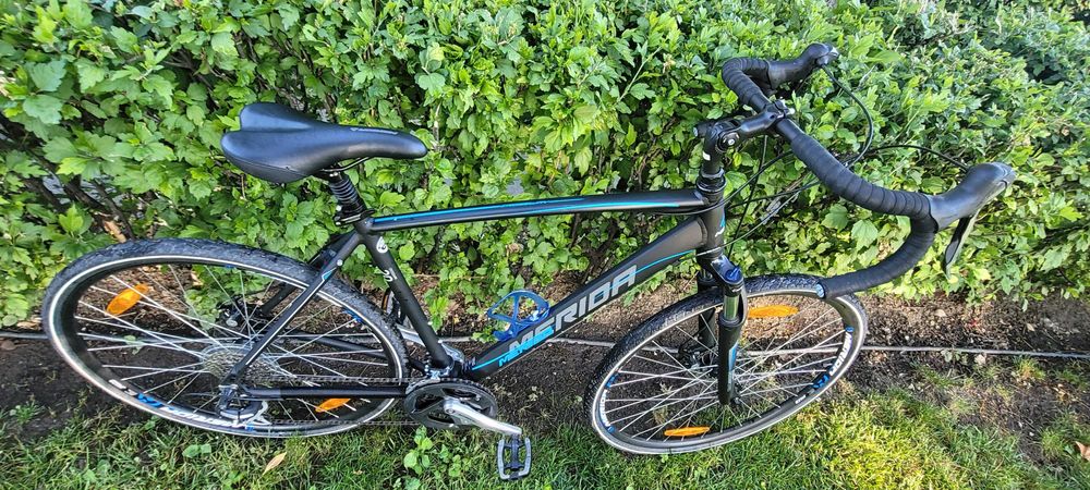 Vând bicicletă cursieră Merida Crossway 20 NOUĂ