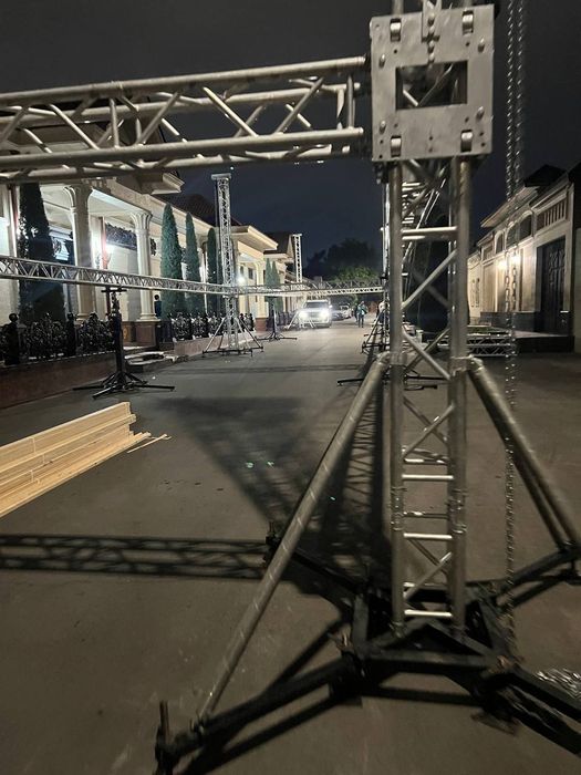 Аренда и продажа Алюминиевые конструкции Ферма Элеватор