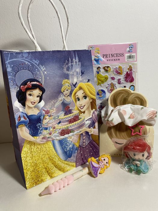 Подарочный набор для девочек с принцессами