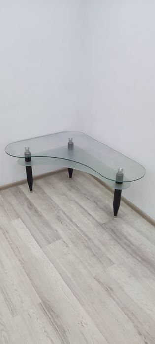 Стъклена маса!!!