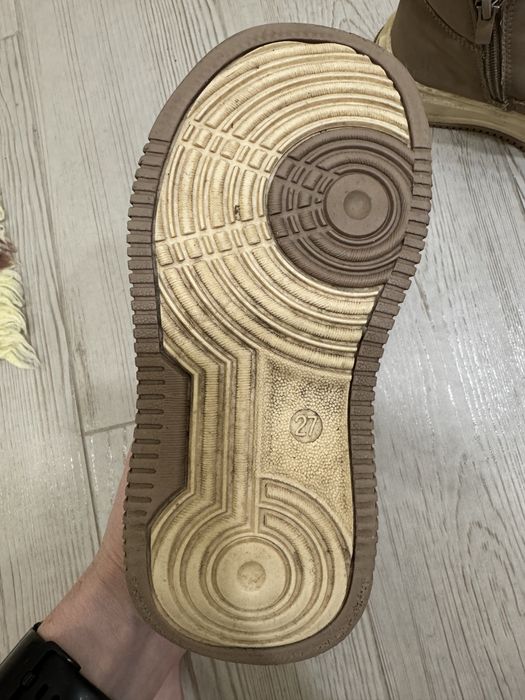 Продаю ботинки на девочку