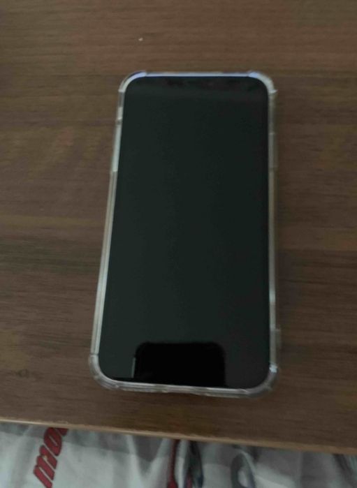 Продам айфон 11 64 гб