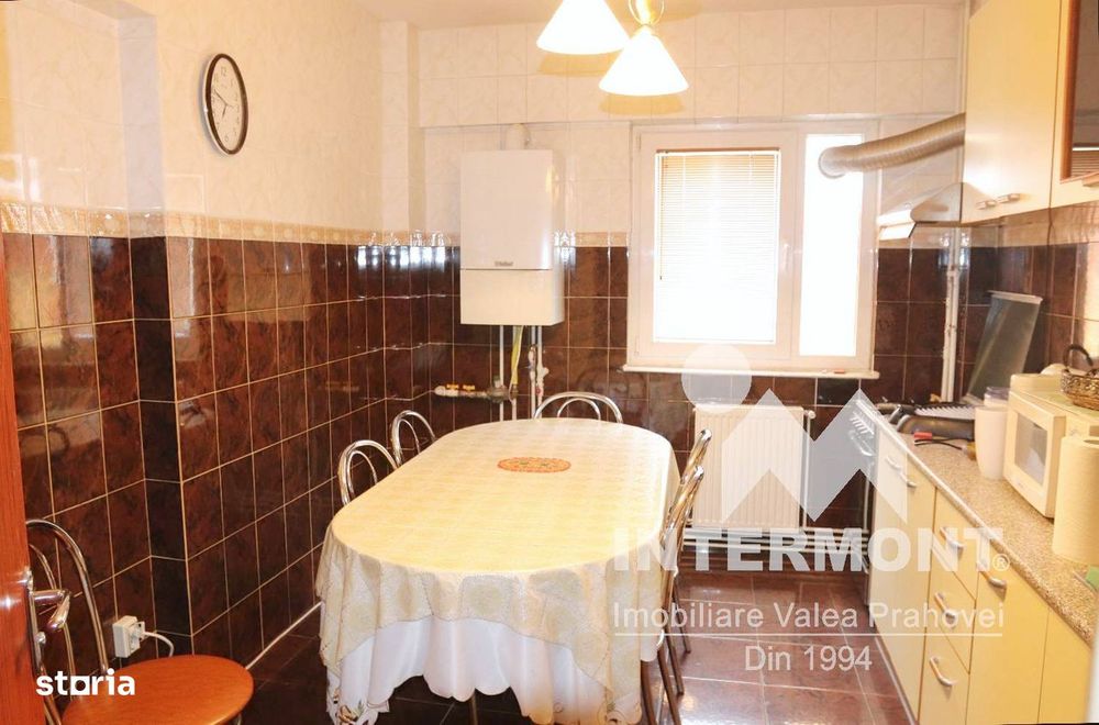 Apartament 3 camere - Etaj 1 - 2 băi - Centrală - Mobilat