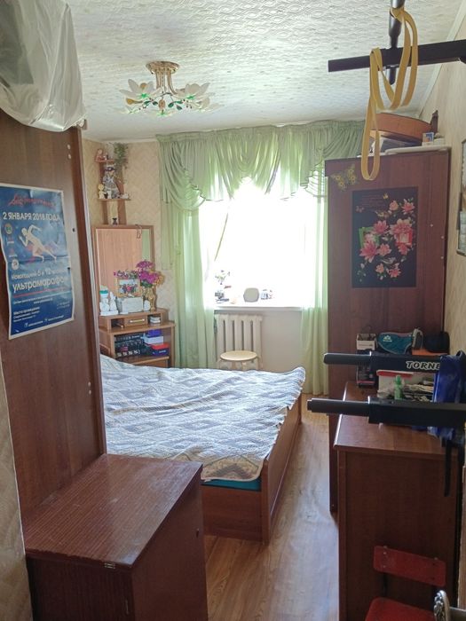 Продам 3 х комн . 4 -37 ,6 этаж.