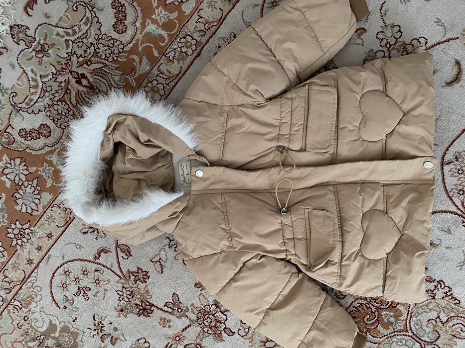 Куртка сатылады кыздарга