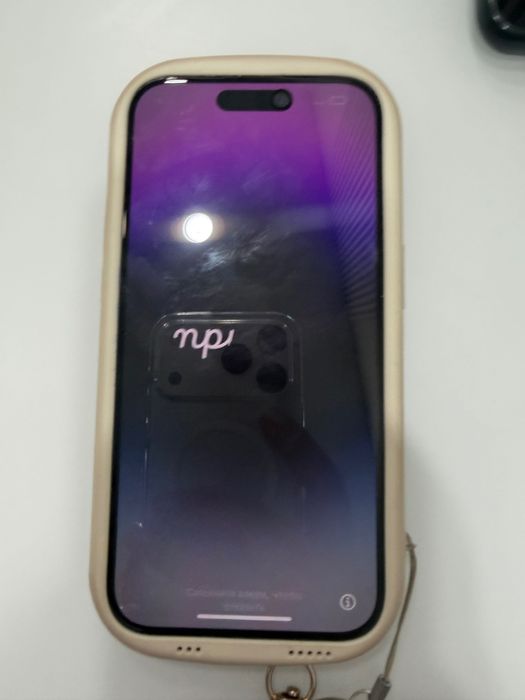 Продам Айфон 14 про