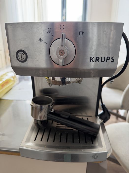 Продам Кофемашину