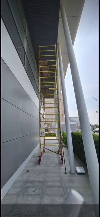 Леса на колесах и Лестница