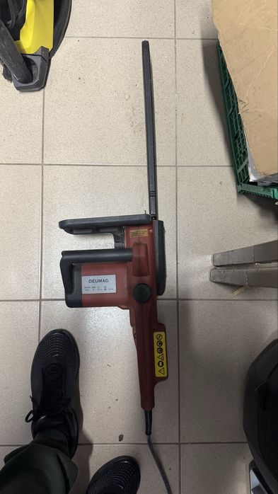 Електрически верижен трион DEUMAG 2000W – 40 см