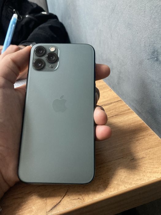 Iphone 11 pro  256 talik idealniy sasteyanada