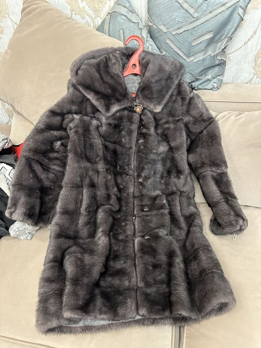 Продаю норковую шубу