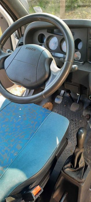 Товарен бус Iveco Daily