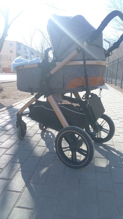Продам детскую коляску