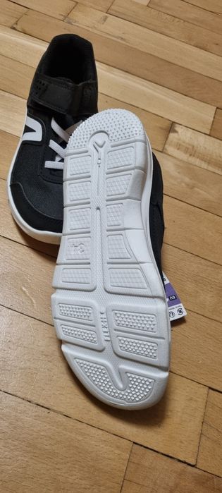 Маратонки Quechua