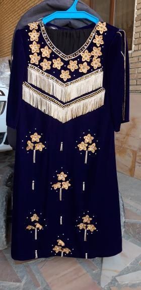 Sarpolik kiyimlar sotiladi. Yap-yangi rasmda 4xil qo'limda yana bor