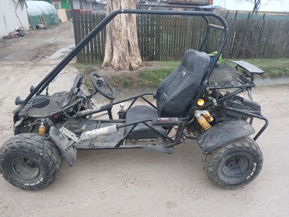 Vând buggy 200cc
