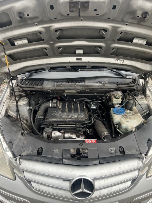 Mercedes B200 , Dezmembrez sau vand cu totul
