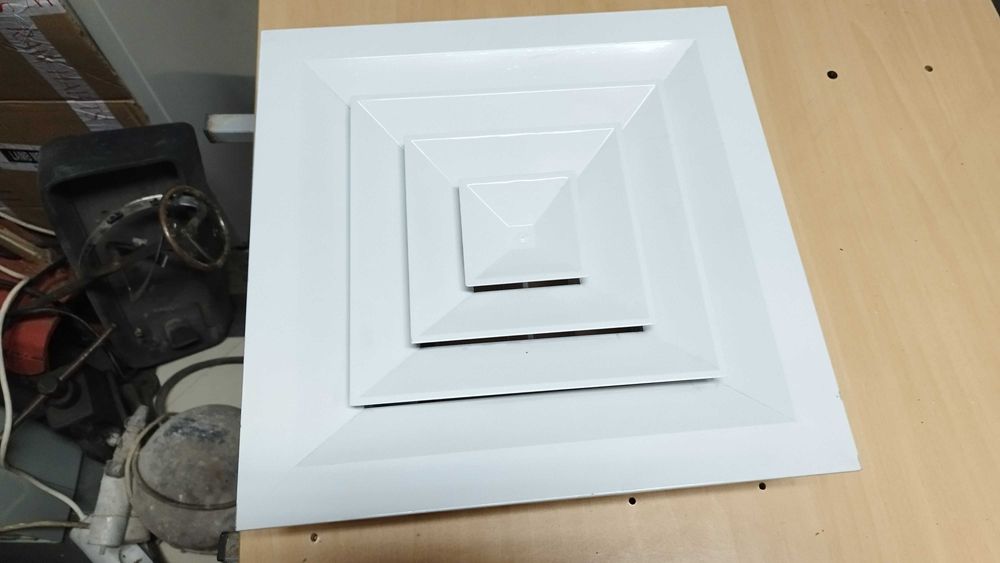 Таванна решетка - Алуминиев дифузор за въздуховоди 30/30см 4+1бр