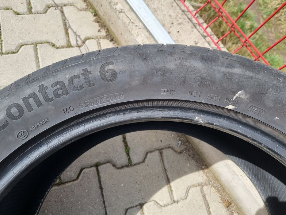 Летни 2 бр. 325/40/22 +2 бр. 285/45/22 Continental Premium Contact 6