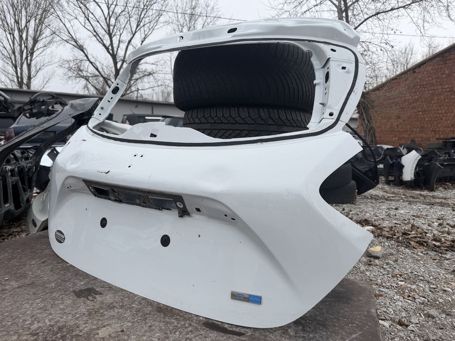 Капак Renault Zoe