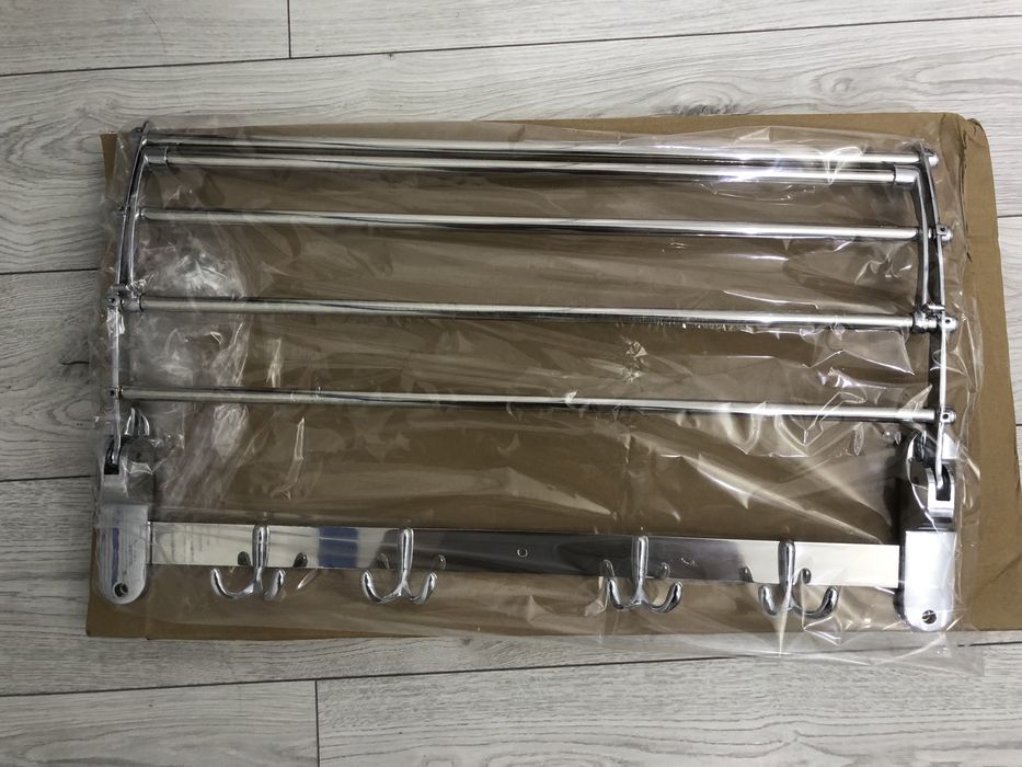 Вешалка настенная