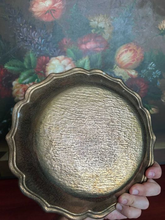 A342 946g, 25cm D, platou bronz Gilde