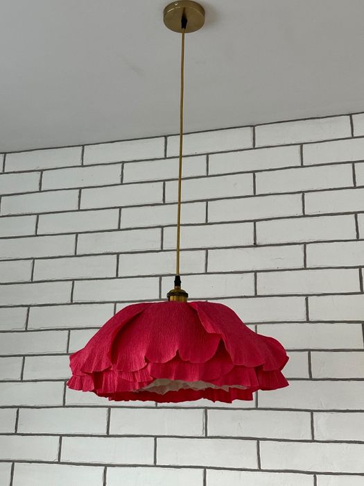 Lustră handmade florală – decor deosebit