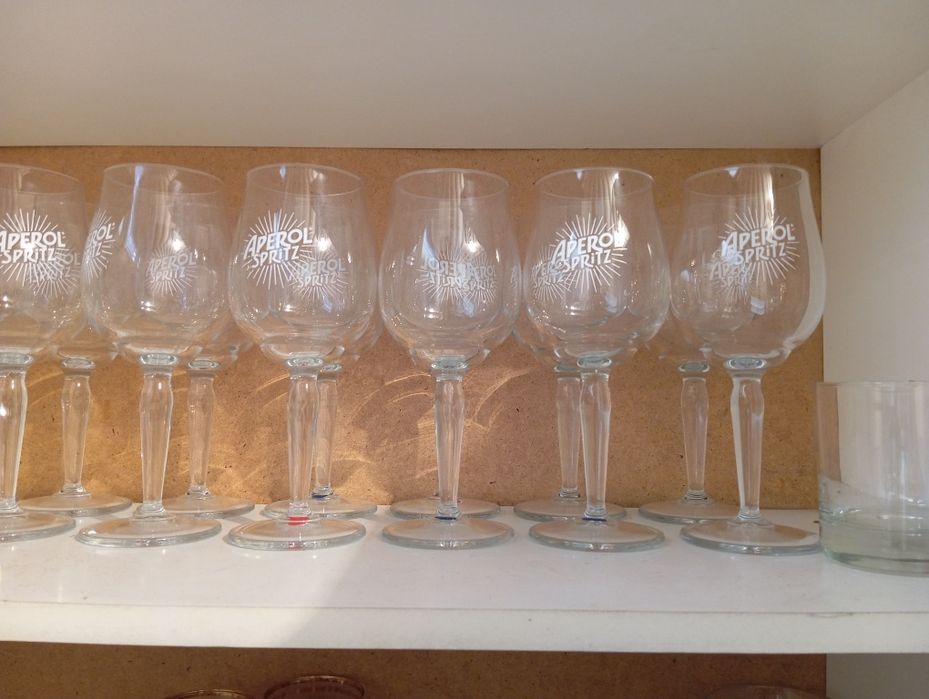 Бокалы Aperol spritz для коктейлей.