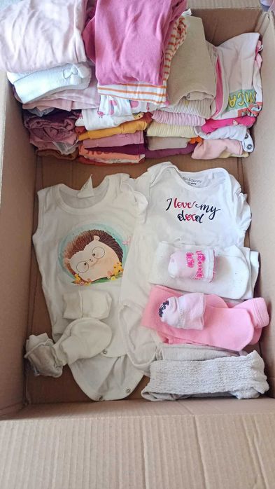 Лот дрехи за момиченце с номерация от 56 до 86