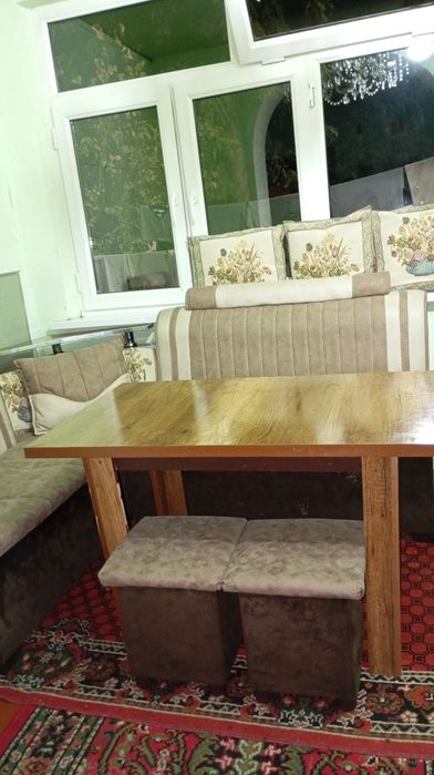 Уголок стол стул