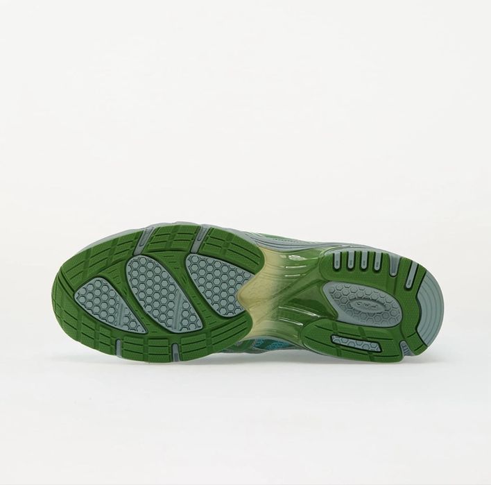 Нови Маратонки ASICS