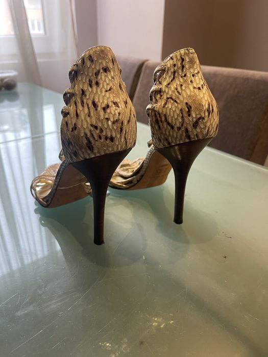 Италиански маркови обувки