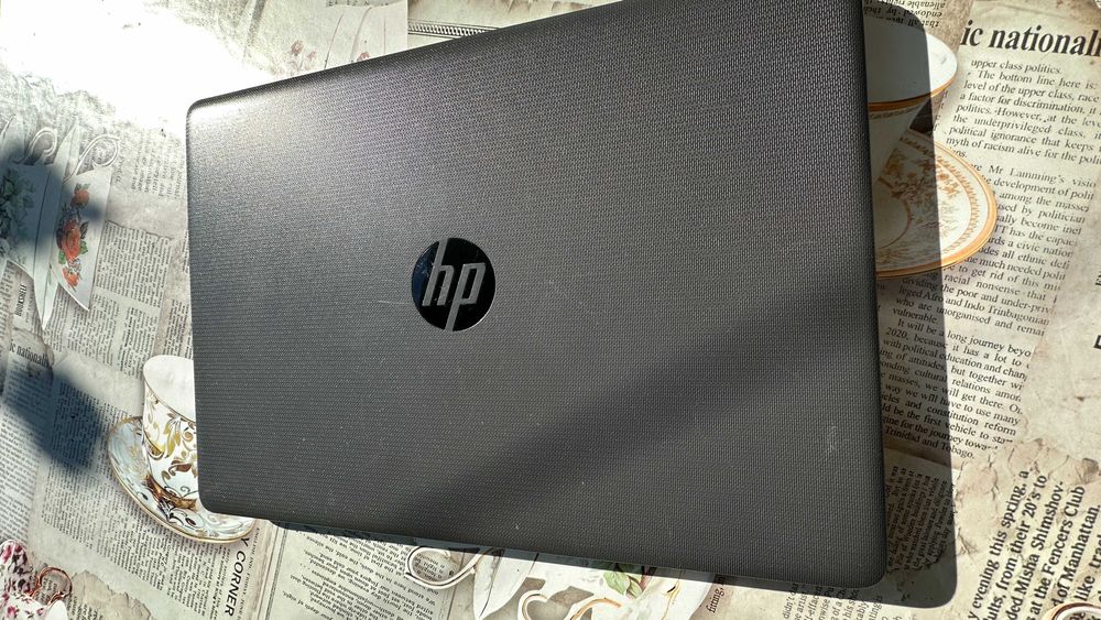 Laptop HP 240 G7