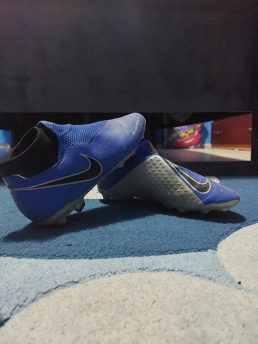 Vând ghete fotbal Nike