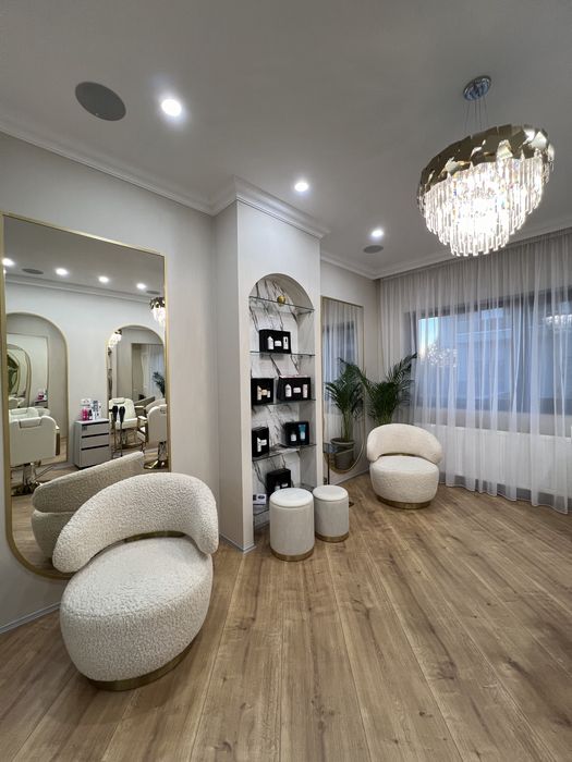 Închiriez posturi salon – Frizerie, Coafor, Manichiură , Masaj
