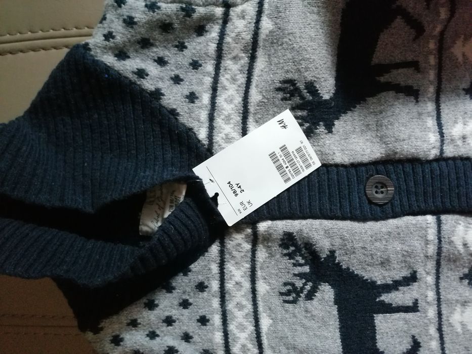 Коледни пуловери чисто нови 2-4г