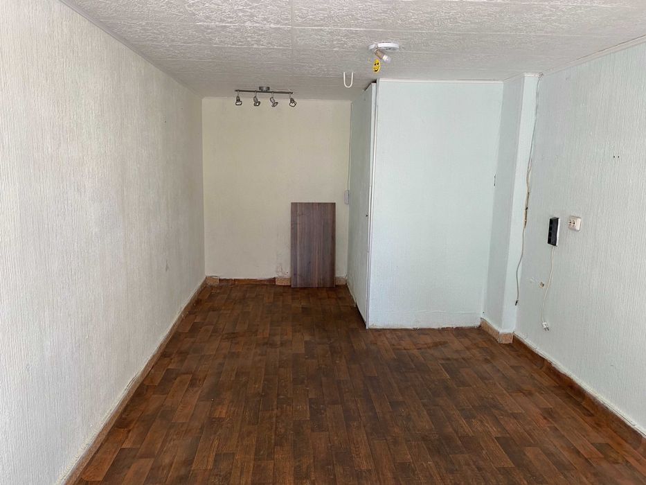 Дава се под наем Гараж / Паркомясто в Варна, Окръжна болница - 18 кв.м за 35700 € - Снимка #1