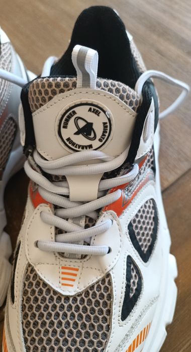 Маратонки axel arigato