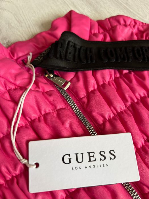 Дамско кожено яке Guess