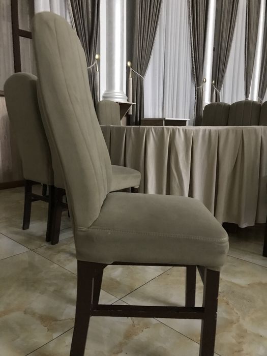 Стулья ресторанский