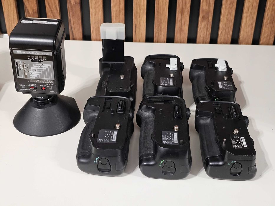 Flash Grip Multi Power Battery Pack Nikon