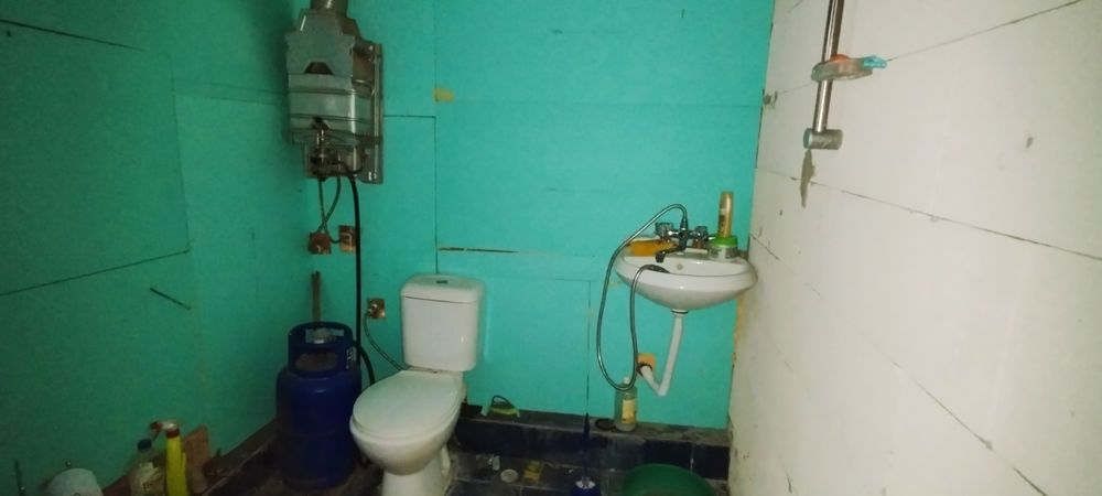 Продава се къща в село Лобош, област Перник