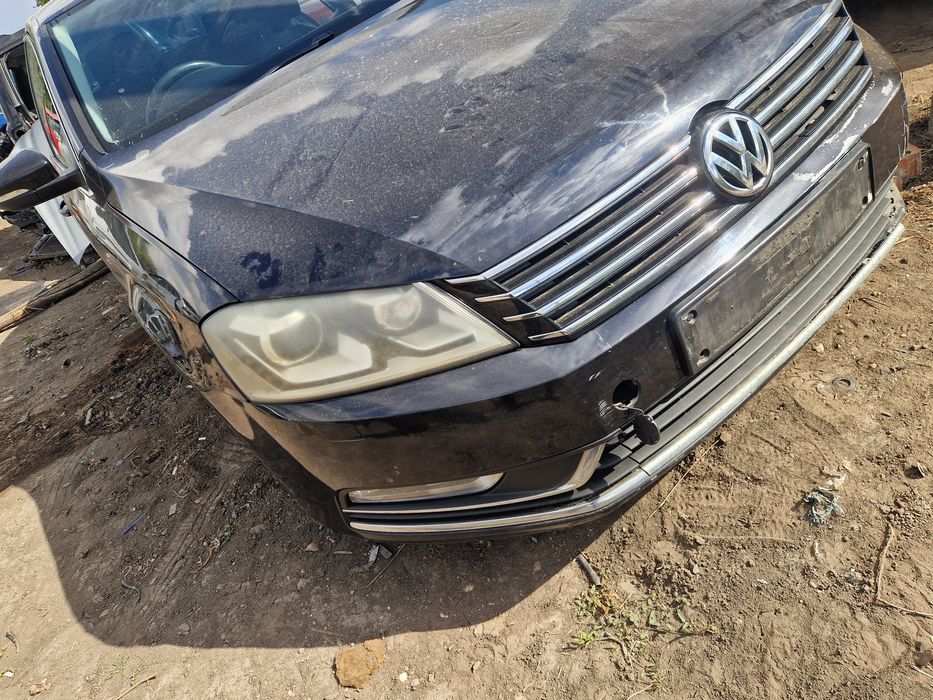 Dezmembrez Passat b7